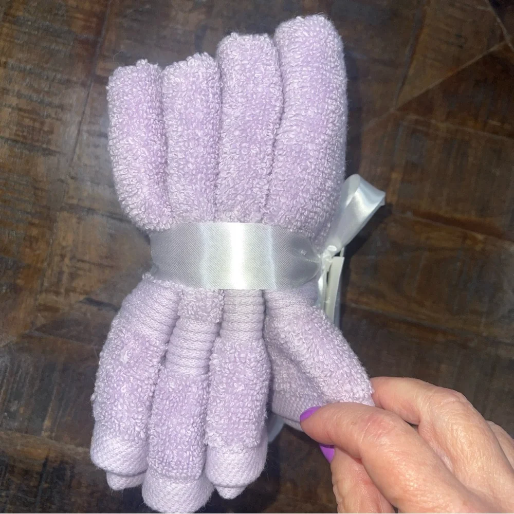 Nicole Miller 4 Pck Zero Twist Combed Loop Soft Cotton Wash Cloths 13x13“ Lilac